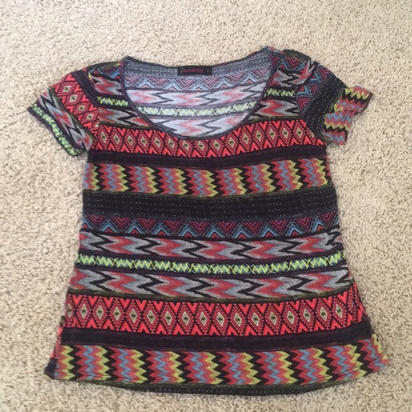 Tribal print tee - Picture 1 of 2